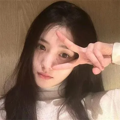 【社会反思】《明天，我会成为谁的女友》全集在线：出租女友、陪酒女、追星族的边缘女性真实生活图鉴