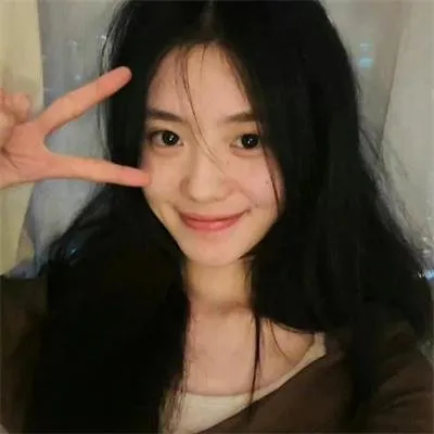 【社会反思】《明天，我会成为谁的女友》全集在线：出租女友、陪酒女、追星族的边缘女性真实生活图鉴