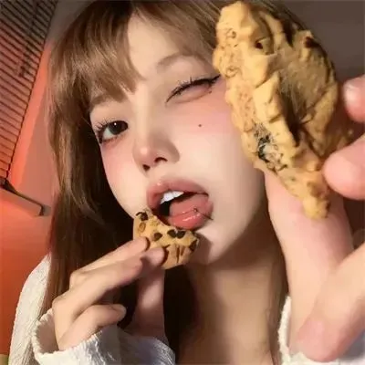 【末日求生】《活着/#ALIVE》刘亚仁朴信惠：足不出户如何在丧尸围城的高层公寓中硬核求生