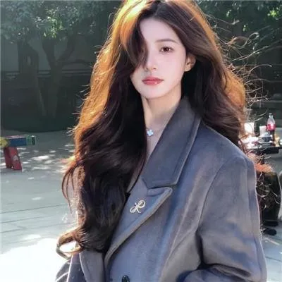 网络时代的虚拟偶像《雀斑公主》高清蓝光：社恐少女在元宇宙化身绝美歌姬，绝美视听盛宴